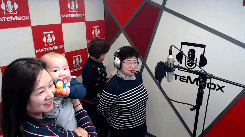 방주연_자주색 가방_이도화