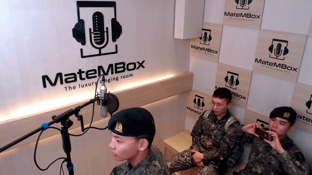 에메랄드캐슬_발걸음_김세혁